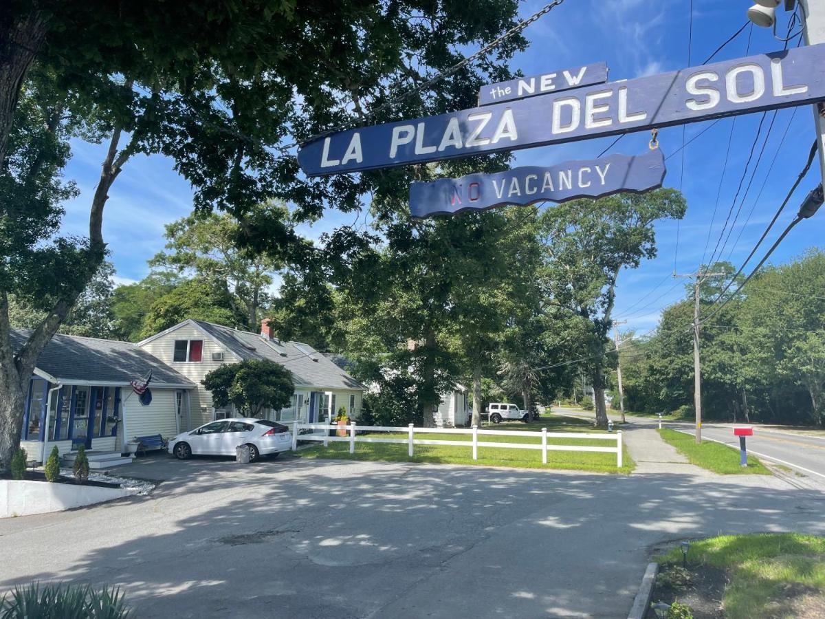 La Plaza Del Sol Motel Mashpee Dış mekan fotoğraf