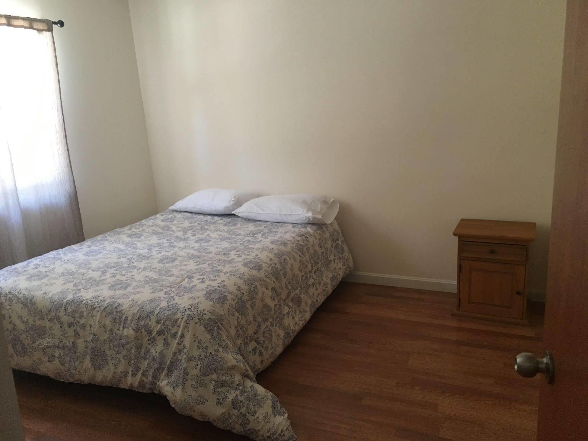 La Plaza Del Sol Motel Mashpee Dış mekan fotoğraf